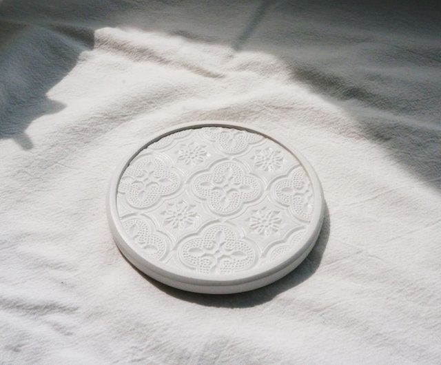 海棠花水泥杯墊 樂土吸水材質 台灣在地文創之美 台灣設計製造 設計館創設小物工作室 Mydslife 杯墊 Pinkoi