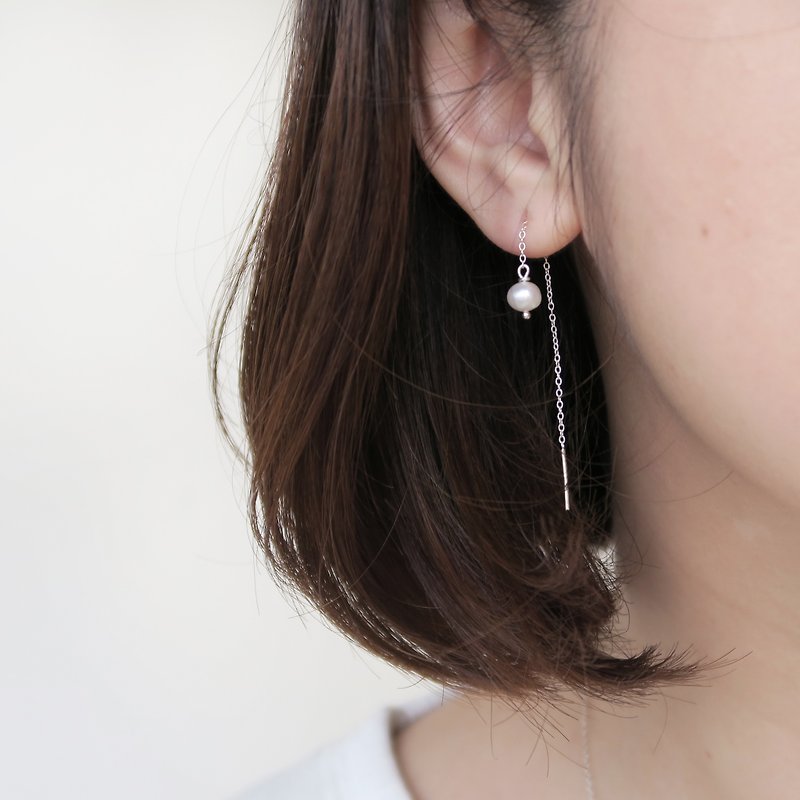 Pair of 925 Sterling Silver Snow White Pearl Post Earrings-Ear Hook Earrings - ต่างหู - เงินแท้ ขาว