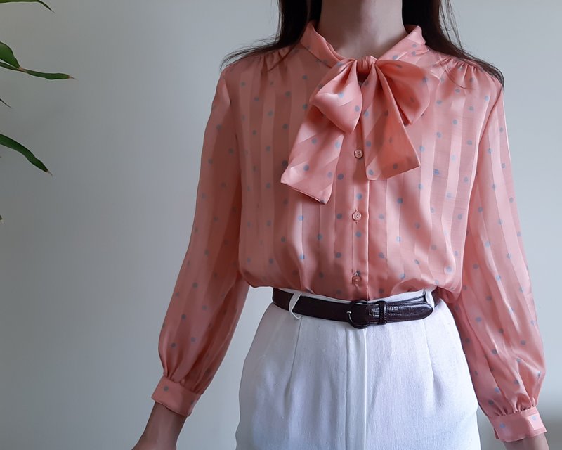 Vintage peach polka dot blouse with bow tie neck collared Sheer stripe blouse - เสื้อผู้หญิง - เส้นใยสังเคราะห์ สึชมพู