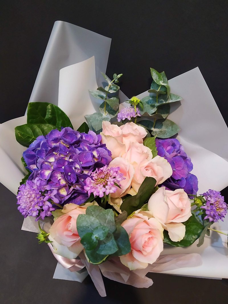甜蜜最愛款 求婚鮮花花束 - 乾燥花/永生花 - 植物．花 