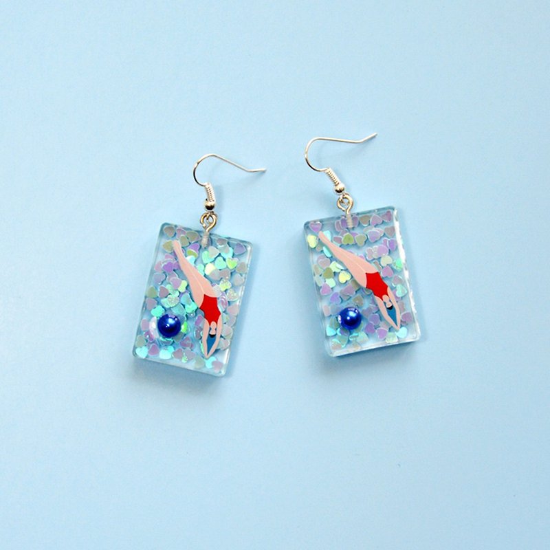 Diving girl creative shiny earrings fresh girl ear clip gift - ต่างหู - เรซิน สีน้ำเงิน
