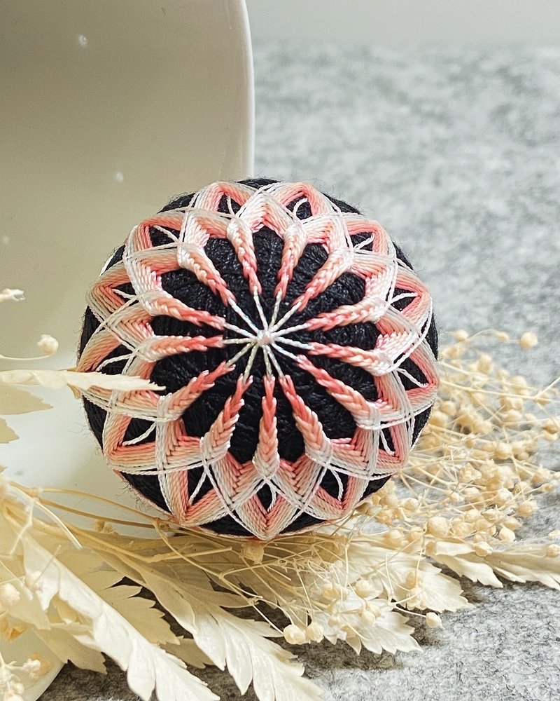 Temari - พวงกุญแจ - งานปัก สีดำ