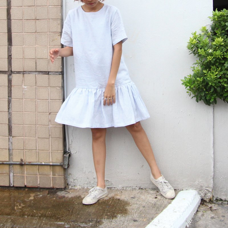 Summer Vacation Dress (Beach Chair) - 洋裝/連身裙 - 紙 紫色
