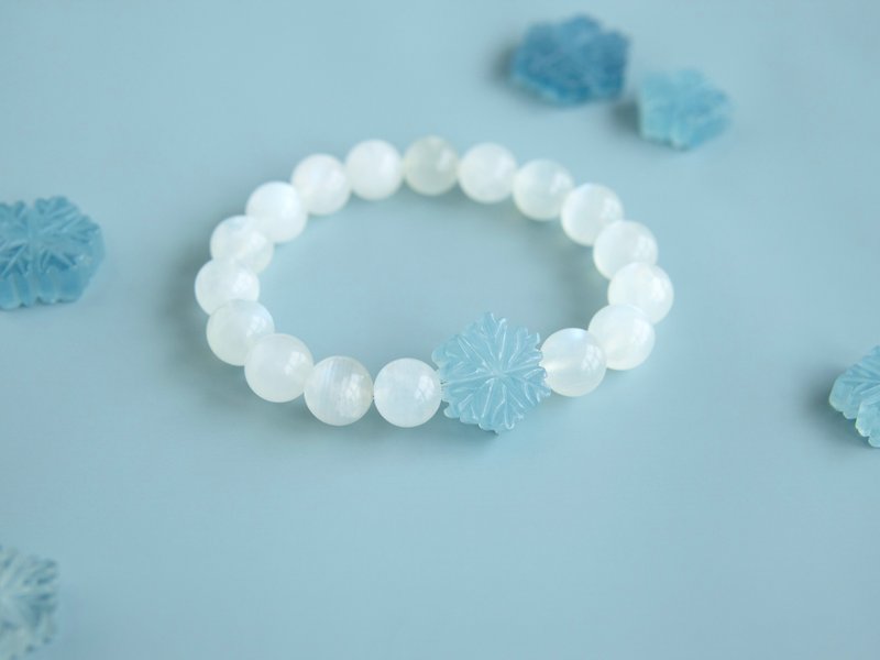 Snowflake - Aquamarine Snowflake Moonstone Bracelet Bracelet