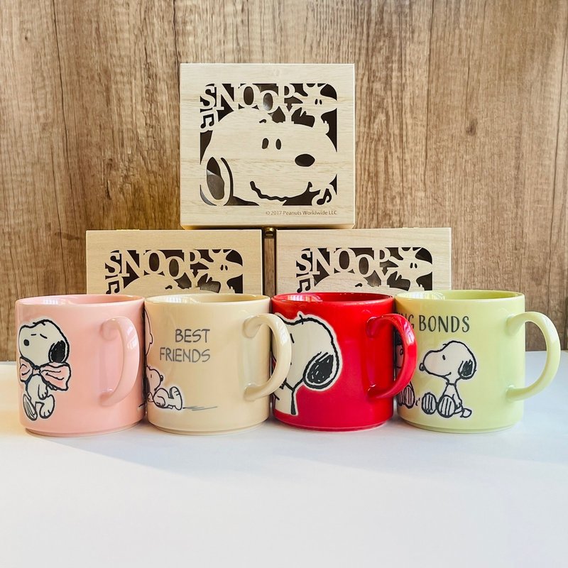 [Out of print] Mino-yaki-Peanuts (Snoopy) joint mug wooden box gift box - แก้ว - เครื่องลายคราม หลากหลายสี