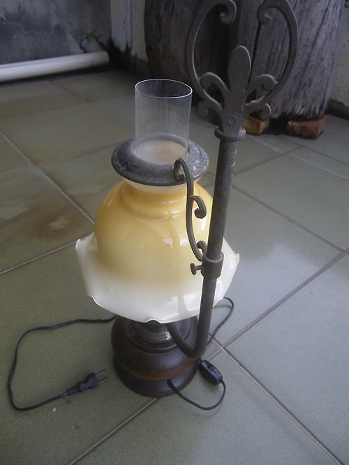 昔】イタリア製初期のオイルランプ風ガラステーブルランプ - ショップ 