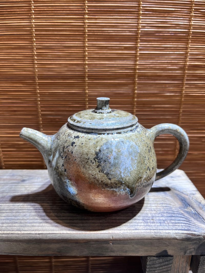 柴燒重落灰茶壺 - 茶壺/茶杯/茶具 - 陶 卡其色