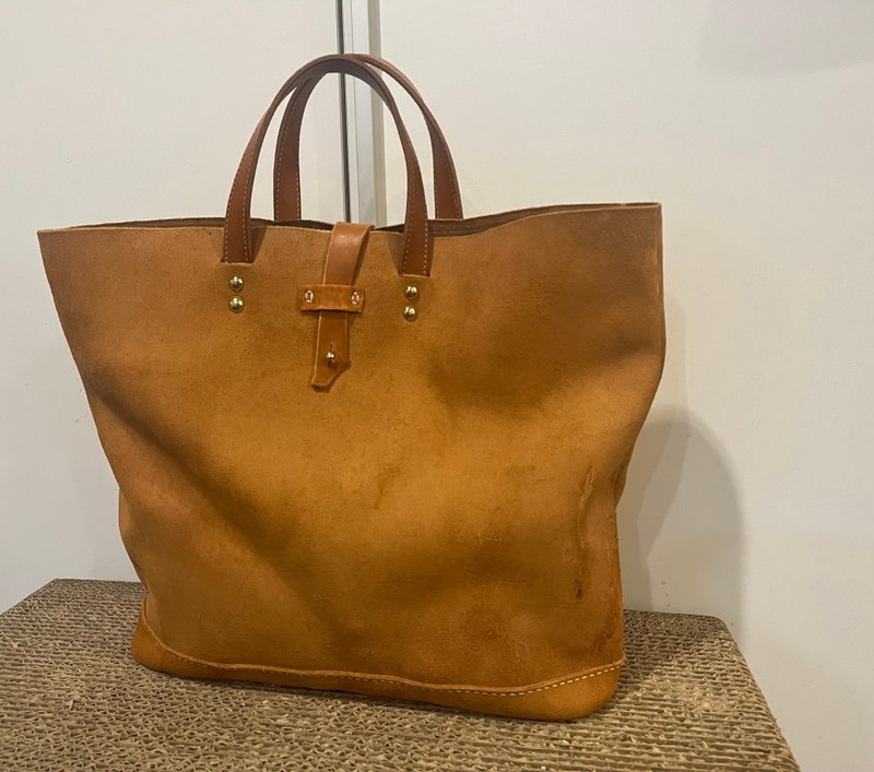 Actually a very nice split leather tote bag - กระเป๋าถือ - หนังแท้ สีส้ม