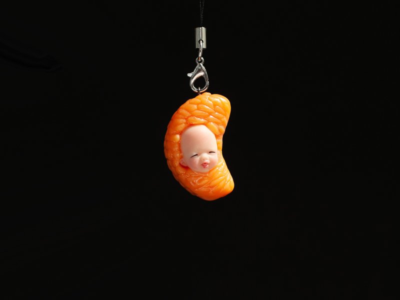 Mandarin slice baby - keychain charm - 鑰匙圈/鑰匙包 - 其他材質 紅色