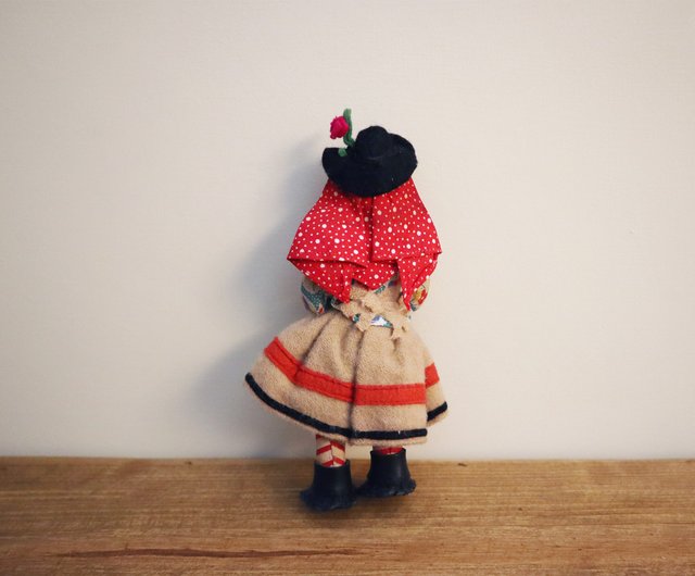 LittleFairies】ポルトガルのアンティークな古い刺繡人形-小さな