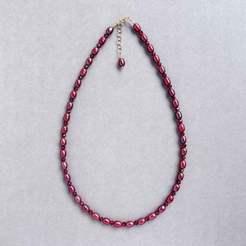 2way Burgundy-colored freshwater pearl and garnet choker - สร้อยติดคอ - ไข่มุก สีแดง