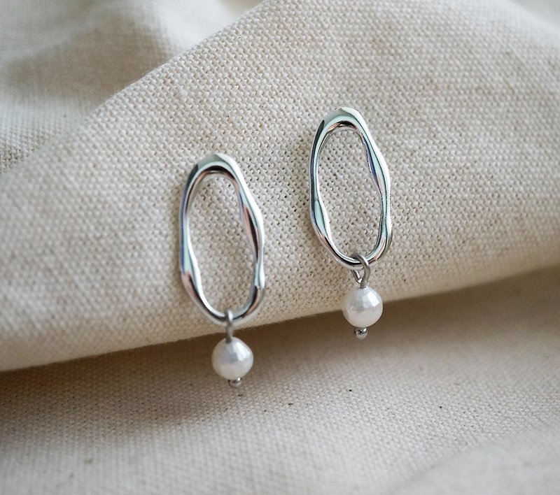 ITS-308[Earrings Series] Silver Simple Disco Cotton Pearl Ear Pin Only - ต่างหู - โลหะ สีเงิน