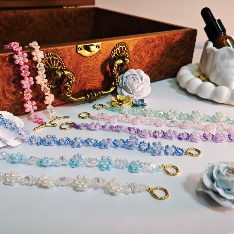 Jardin de Lumière Morning Garden Handmade Beaded Bracelet - สร้อยข้อมือ - แก้ว 