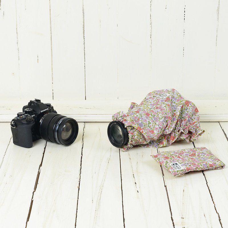 Rain cover for mirrorless single-lens camera, size M / Petit Fleur Pink - ขาตั้งกล้อง - ไนลอน หลากหลายสี