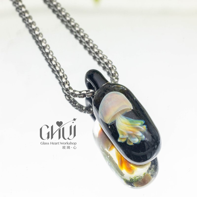 Jellyfish Capsule Necklace - Necklaces - Glass Multicolor