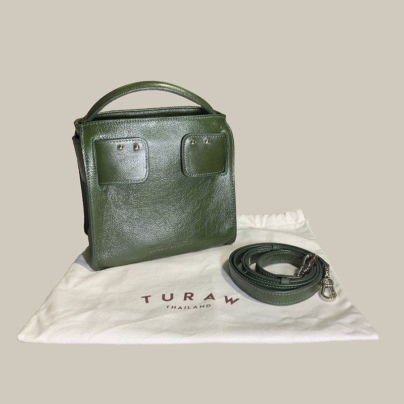 Topping Bucket Bag in Onyx Green