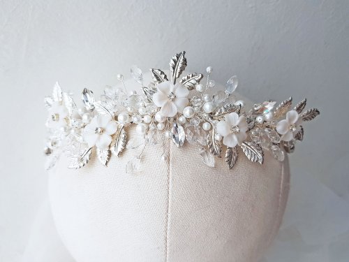 Gold flower pearl bridal tiara Gold buy wedding crown Floral hairpiece Pearl bridal crown Flower leaf tiara Wedding day tiara Boho crown VIENNA