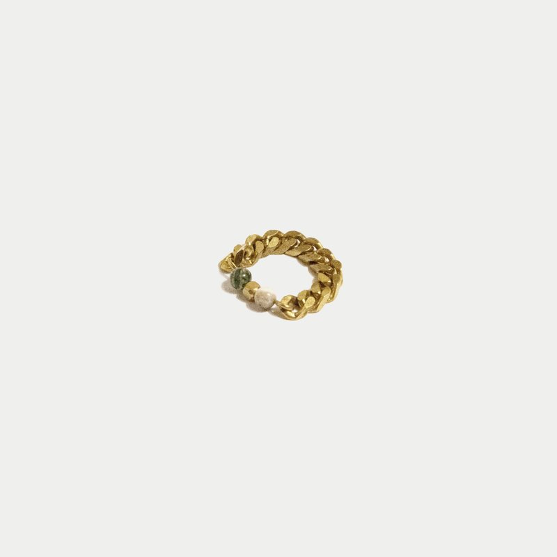 TRIFLES | Golden Charm Natural Stone Brass Ring | Minimalist Handcrafted Jewelry - แหวนทั่วไป - เครื่องประดับพลอย สีทอง