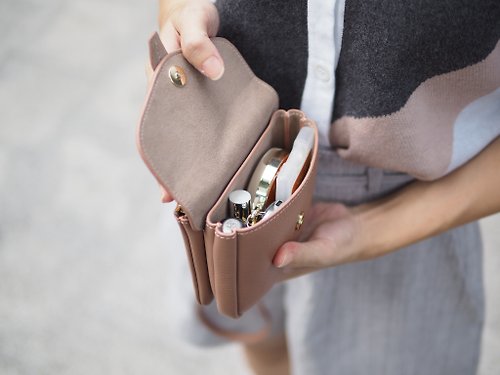 Khloe (Tea rose): Micro bag, Short wallet, Crossbody bag, Cow Leather  wallet - Shop Charin Wallets - Pinkoi
