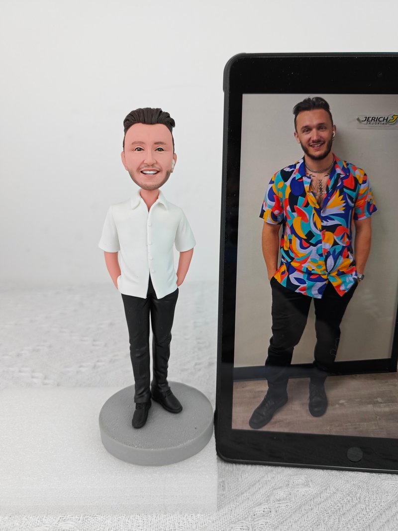客制化人物公仔 人偶 3D人像畫 似顏繪 肖像 定制 生日 紀念 禮物 - 公仔/玩偶 - 黏土 多色