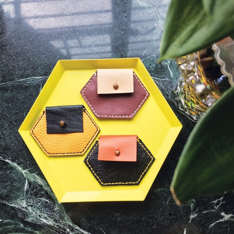 Playful Hexagon Leather Coin Purses - กระเป๋าใส่เหรียญ - หนังแท้ สีม่วง