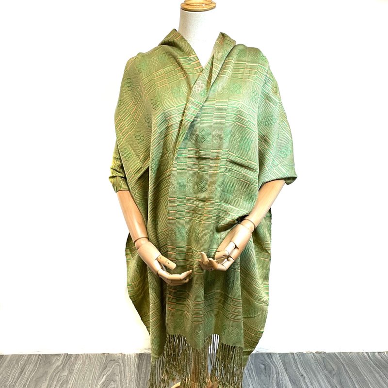 不丹婦女手工織製大圍巾披肩款 - 圍巾/披肩 - 棉．麻 綠色