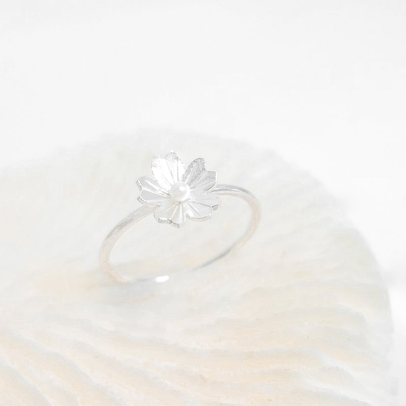 / Hana / 2mm Seed Pearl in Sakura 925 Sterling Silver Dainty Ring - แหวนทั่วไป - ไข่มุก สีเงิน