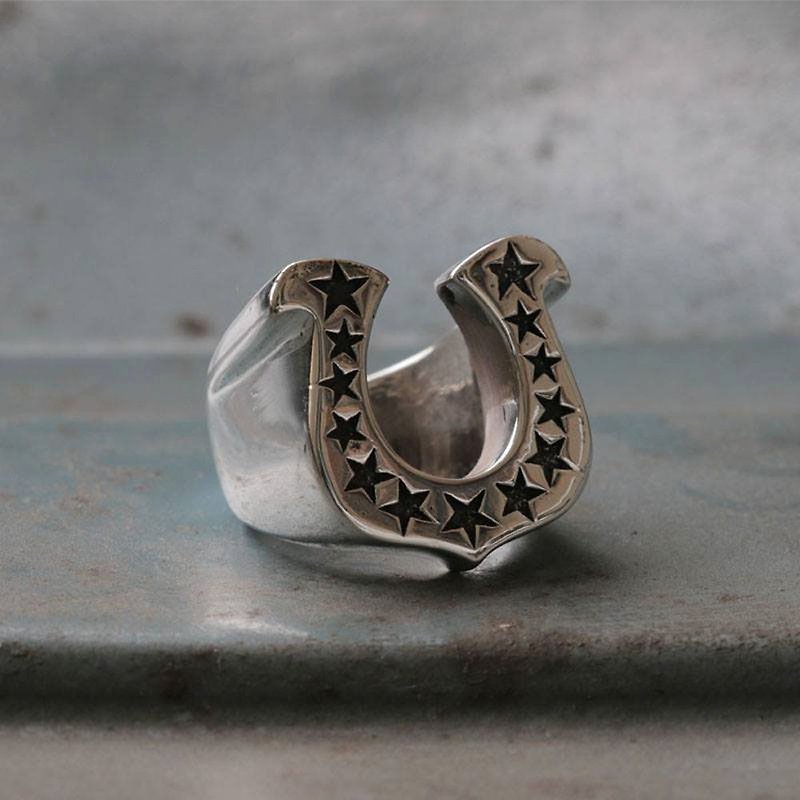 แหวนเกือกม้า ช๊อฟเบอร์ ไบค์เกอร์ นักขี่มอเตอร์ไซด์ กะโหลก วินเทจ แม็กซิกัน  - แหวนทั่วไป - โลหะ สีเงิน