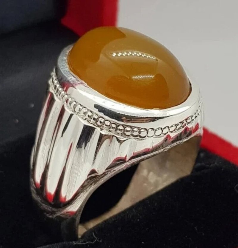 Zard aqeeq ring Yemeni Agate stone, Yellow aqeeq mens ring, Old Deep yellow ring - 戒指 - 寶石 橘色