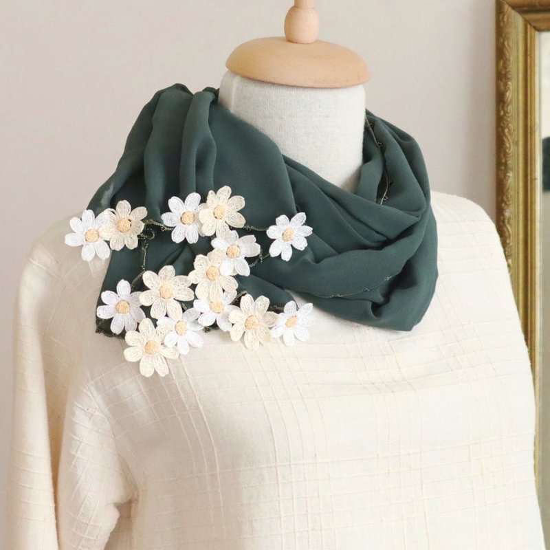 レースの花付き シフォンストール【デイジー】アイビーグリーン - 絲巾 - 其他人造纖維 綠色