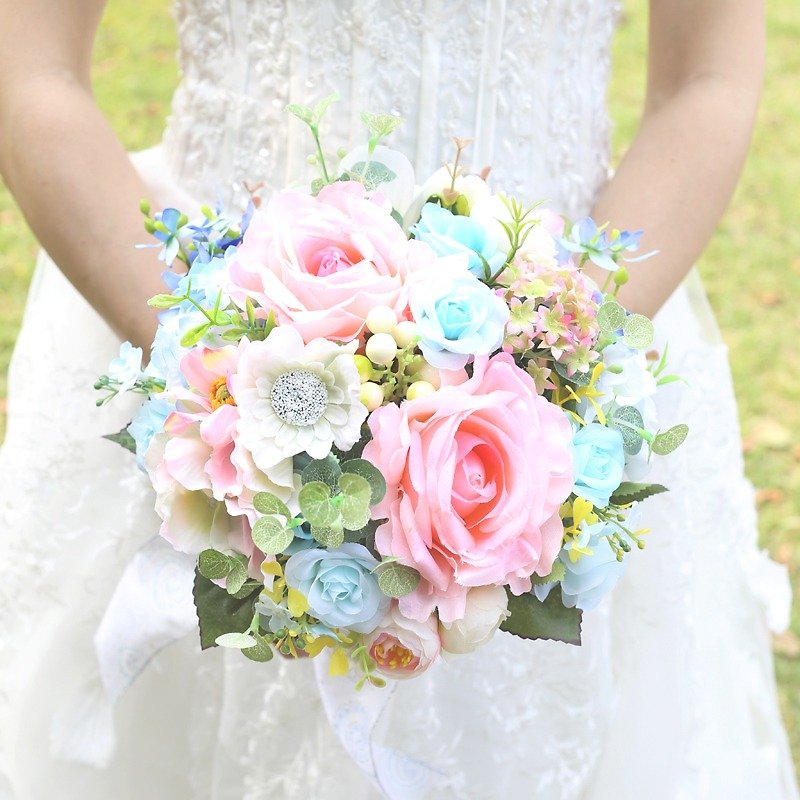 Wreaths Manor*Handmade jewelry bouquet*custom made ​​* Continental suitors bouquet bouquet ~ ~ ~ ~ simulation overseas wedding flower bouquet ~~ NO.126 - เข็มกลัด - วัสดุอื่นๆ 