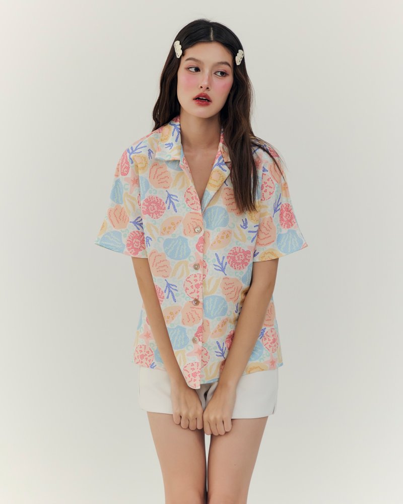 BIRUCHU TROPICAL SHIRTS : Seaside Dream เสื้อเชิ้ตแขนสั้น ปกฮาวาย ผ้าคอตตอน - เสื้อเชิ้ตผู้หญิง - ผ้าฝ้าย/ผ้าลินิน หลากหลายสี