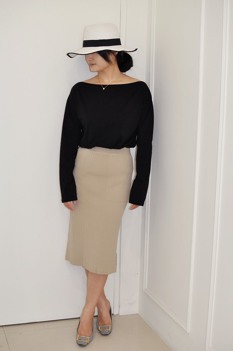 Flat 135 X Taiwan designer series knit knee straight pencil skirt with pocket - Skirts - Cotton & Hemp Black