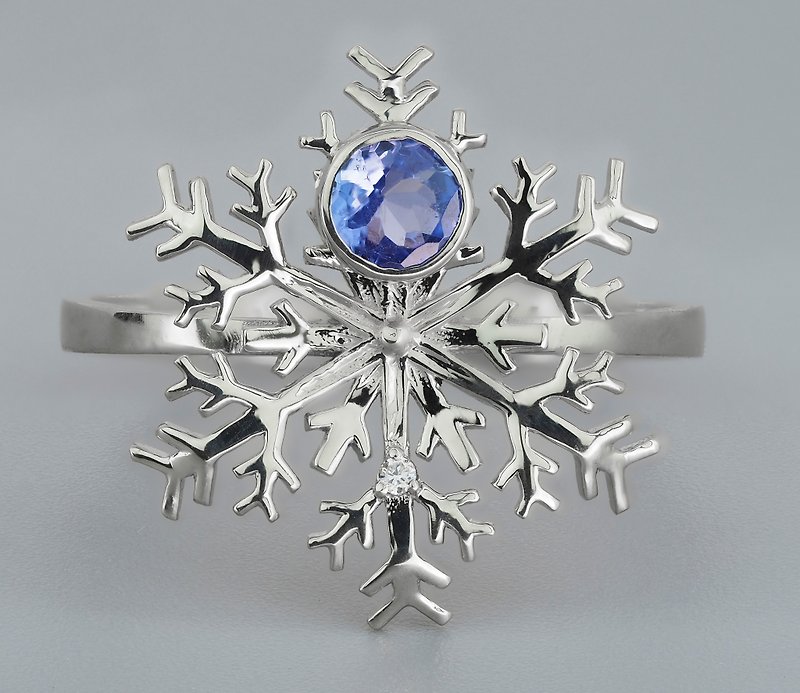 Snowflake ring with tanzanite and diamonds - แหวนทั่วไป - เครื่องประดับ สีทอง