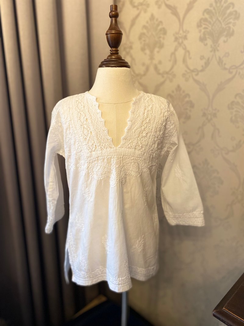 歐風變形蟲蕾絲刺繡女童古著上衣 - 女童洋裝/裙子 - 棉．麻 白色