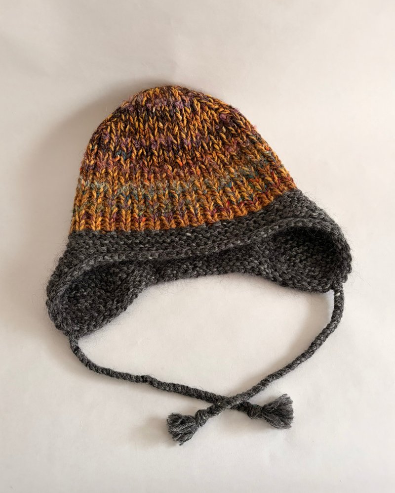 手工編織遮耳帽 秋天的山林 - 帽 - 羊毛 