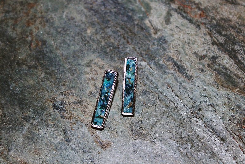 Mysterious River Soft Ceramic Needle Earrings - ต่างหู - ดินเผา สีน้ำเงิน