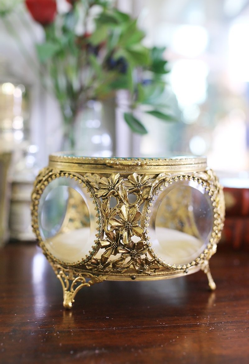 // 稀少大尺寸 古董珠寶盒 // 歐洲 Spring flowers  玻璃珠寶盒 - 其他 - 其他金屬 金色