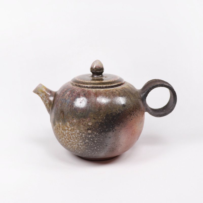 明芽窯 l 柴燒灰被金彩後手壺 - 茶壺/茶杯/茶具 - 陶 咖啡色