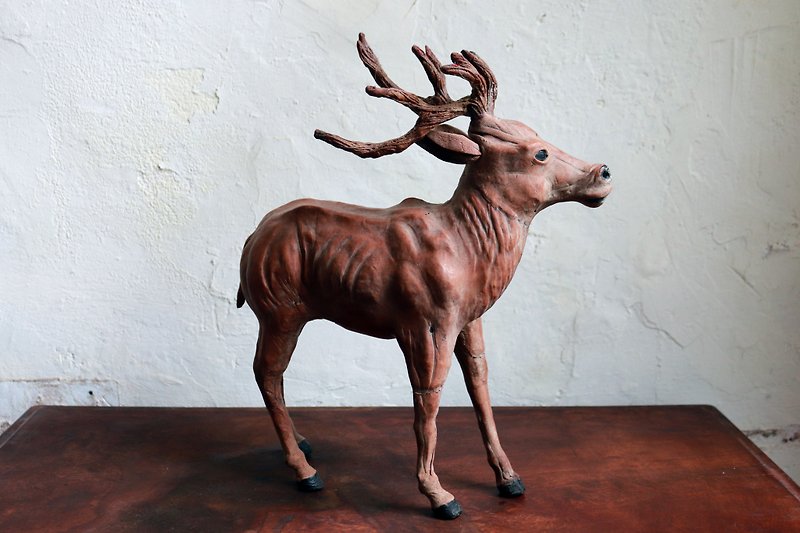 SECLUSION OF SAGE / leather simulation Christmas elk - Items for Display - Genuine Leather Brown