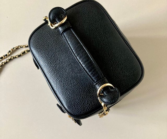 希少 中古 シャネル ブラック キャビア レザー 箱 化粧ポーチ
