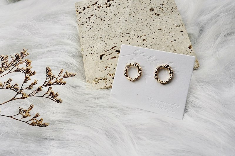 【圈】簡約/耳環/耳夾/銀針/金屬/白 - 耳環/耳夾/耳骨夾 - 純銀 白色