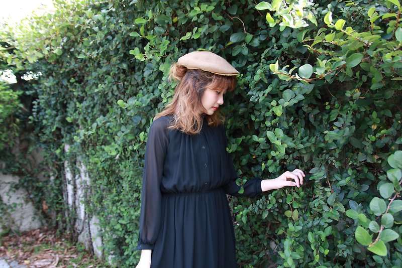 Back to Green :: Sleeve Vintage Dress (D-31) - One Piece Dresses - Silk 