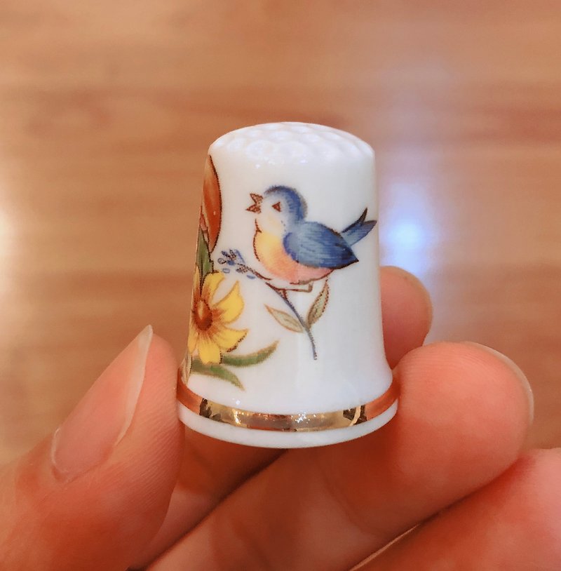 British antique thimble collection bird series A section reserved - Items for Display - Porcelain 
