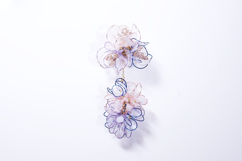 Hanakin花金 Flamenco 透 手作飾品耳環 單顆 - 耳環/耳夾 - 樹脂 透明