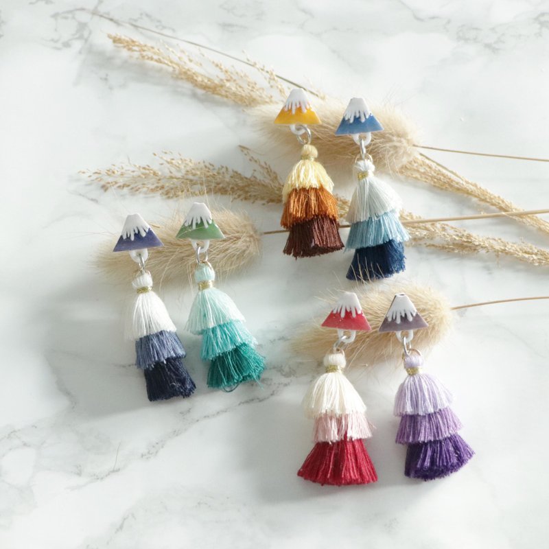 富士山流蘇耳環 - 耳環/耳夾/耳骨夾 - 塑膠 多色