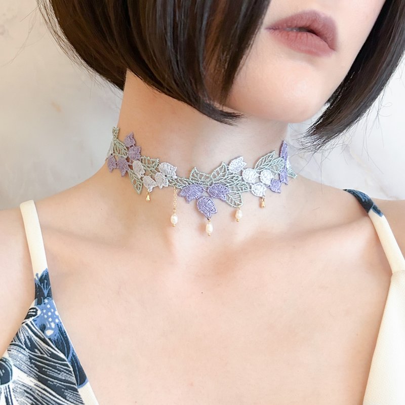 Lily of the valley flower lover/ Freshwater pearl and lace choker SV614 - สร้อยติดคอ - โลหะ สีม่วง