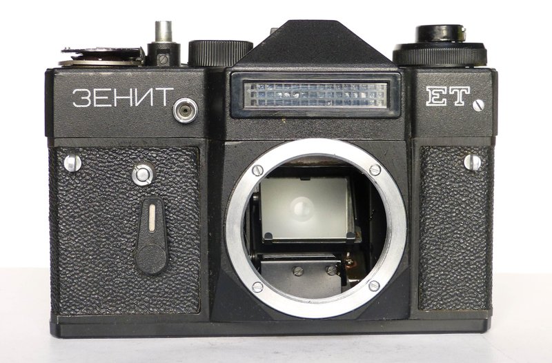 Zenit ET body USSR Belorussia SLR 35mm film camera BelOMO M42 mount - 相機/拍立得/底片相機 - 其他金屬 黑色