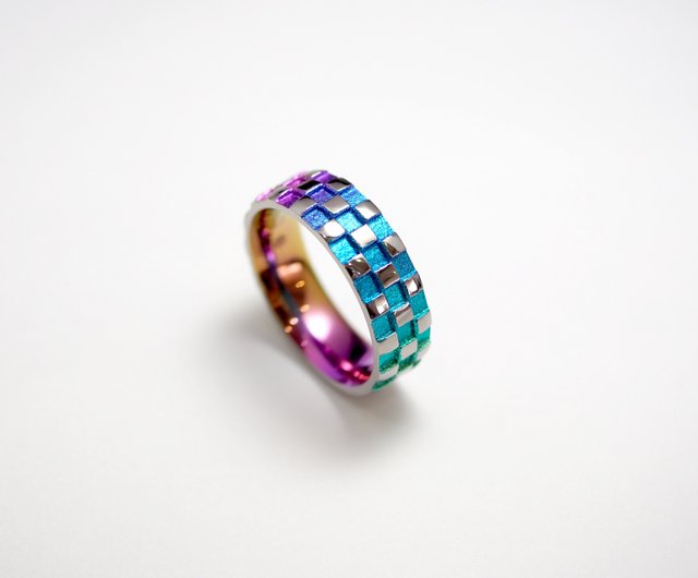 純チタン 市松模様 リング (中) Ichimatsu TITAN Ring (Rainbow