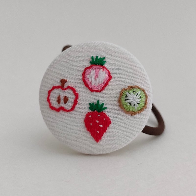 いちごとフルーツの断面刺繍ヘアゴム - 髮夾/髮圈 - 棉．麻 紅色